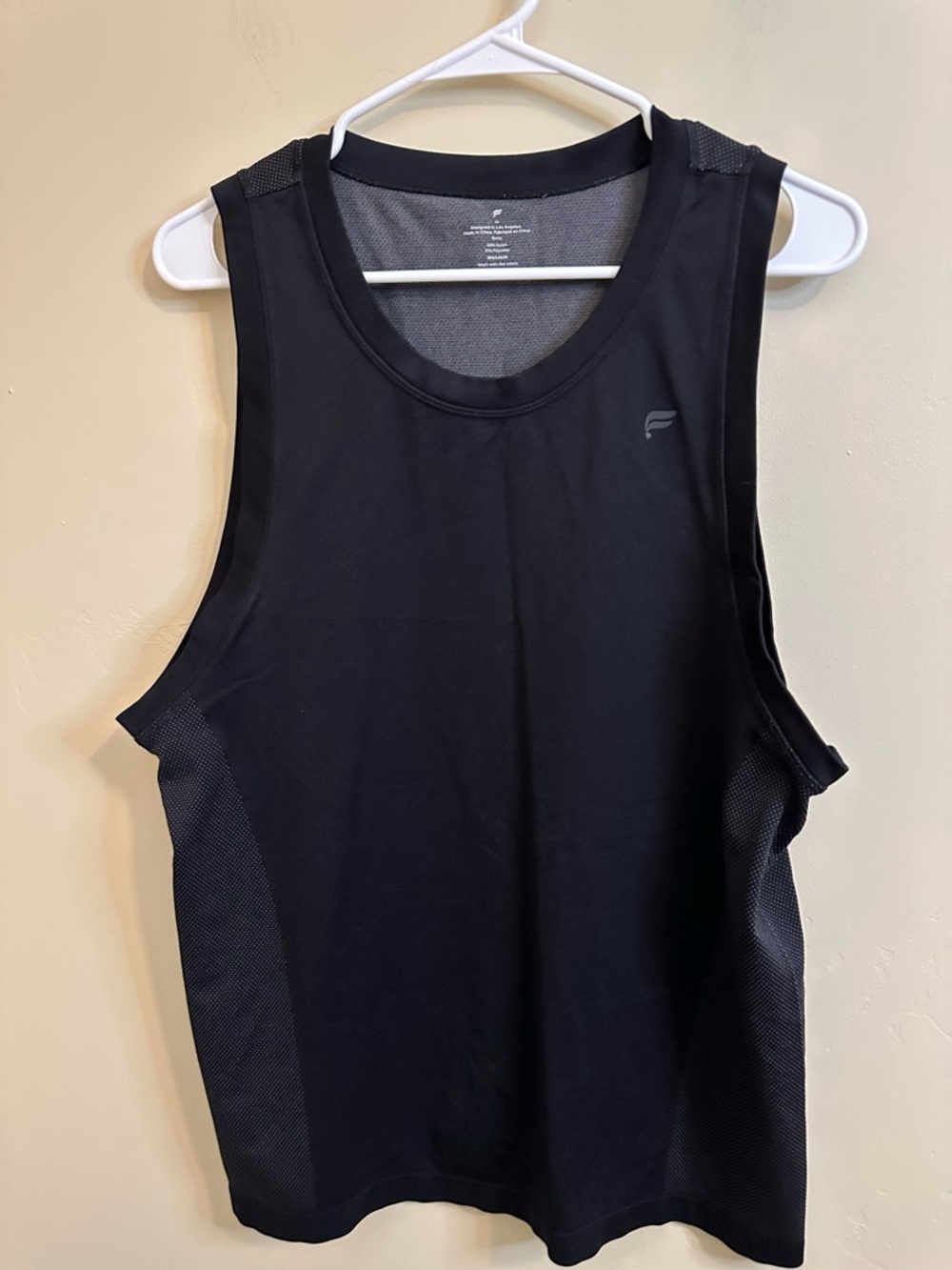 Fabletics Men's Medium Black Athletic Lightweight Classic Tank Top